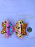 Inflatable flamingo hair bow