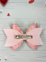 Valentine love heart bow