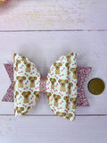 Puppy dog hair bow