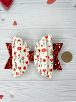 Valentines heart flowers bow