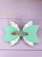 Under the sea shell hair bow