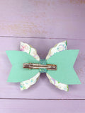 Under the sea shell hair bow