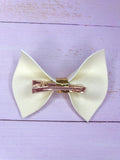 Bee hair bow