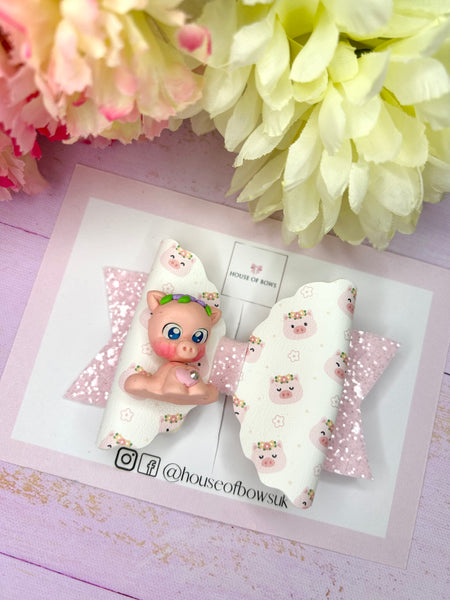 Pig hair bow