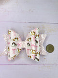 Pink dog hair bow or straw bow