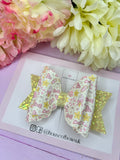 Yellow beach bow