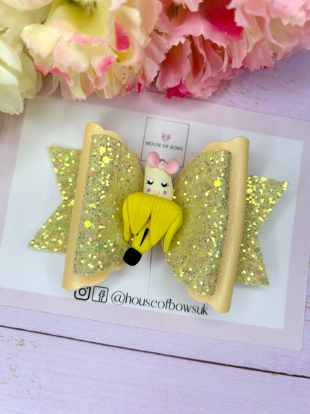 Banana hair bow