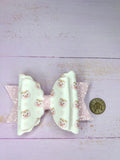 Pig hair bow