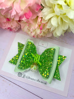 Green apple charm hair bow