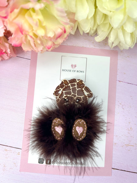 Giraffe fluffy clip