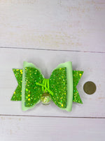 Green apple charm hair bow